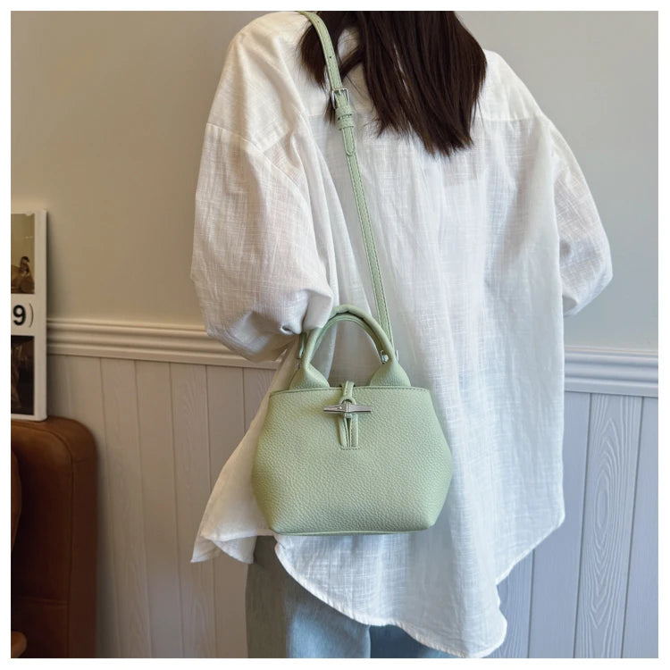 Chic Leather Crossbody Bag — Large Capacity